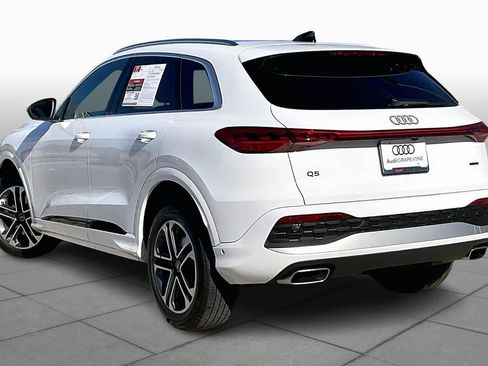 Used 2025 Audi Q5 Premium w/ Convenience Package image 11