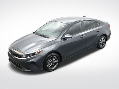 Used 2024 Kia Forte LXS image 21