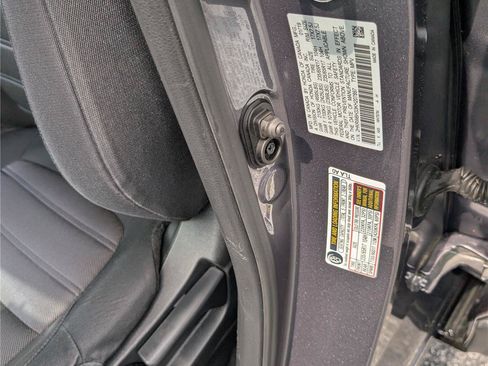 Used 2019 Honda CR-V LX image 14