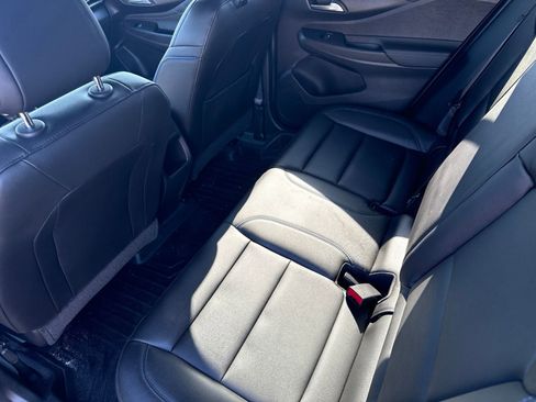 Used 2024 Buick Envista Sport Touring w/ Convenience I Package FWD image 10