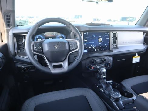 New 2025 Ford Bronco Big Bend image 2