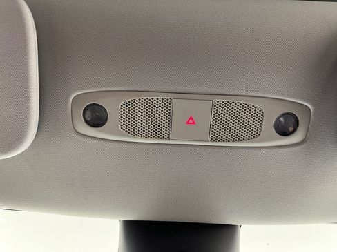 Used 2023 Tesla Model Y AWD image 29