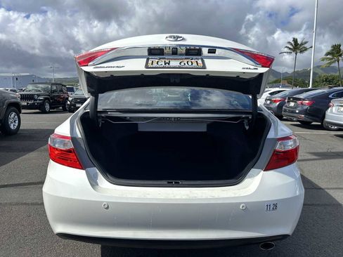 Used 2017 Toyota Camry XSE FWD image 18