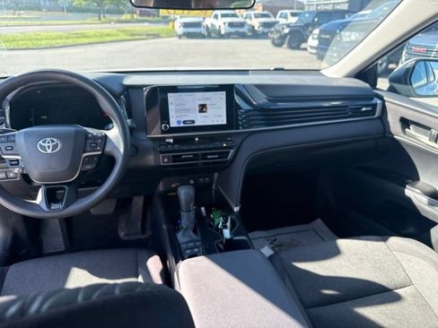Used 2025 Toyota Camry LE FWD image 26