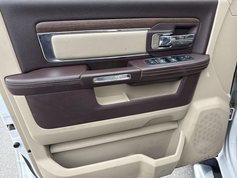 Used 2015 RAM 3500 Laramie image 15