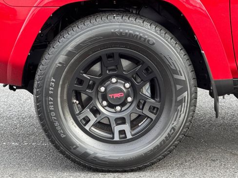 Used 2018 Toyota 4Runner SR5 image 13