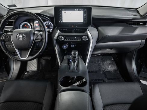 Used 2021 Toyota Venza LE image 20