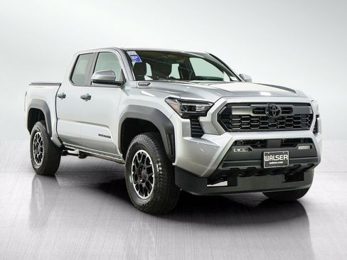 Used 2026 Toyota Tacoma TRD Off-Road AWD/4WD image 9
