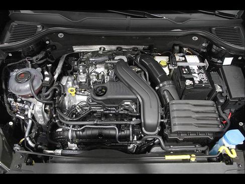 Certified 2024 Volkswagen Taos S AWD/4WD image 21