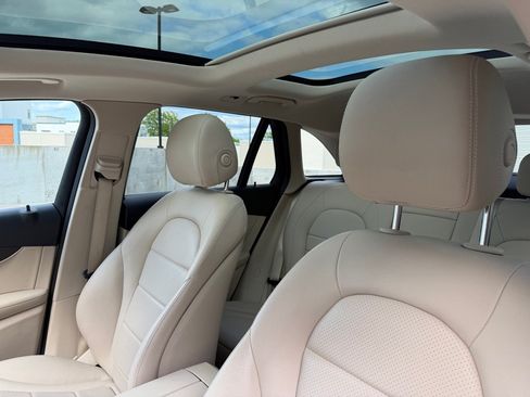 Used 2019 Mercedes-Benz GLC 300 4MATIC image 14