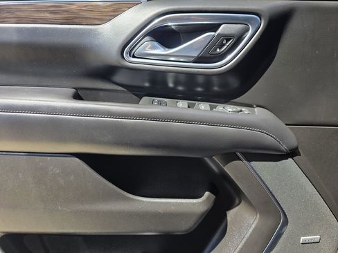 Used 2021 Chevrolet Tahoe LT image 16