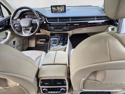 Used 2019 Audi Q7 3.0T Premium Plus AWD/4WD image 16