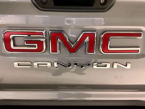 Used 2024 GMC Canyon AT4 w/ AT4 Premium Package image 32