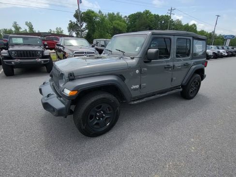 Used 2021 Jeep Wrangler Unlimited Sport AWD/4WD image 2
