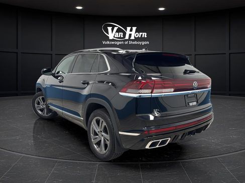 Used 2024 Volkswagen Atlas Cross Sport SEL R-Line AWD/4WD image 5