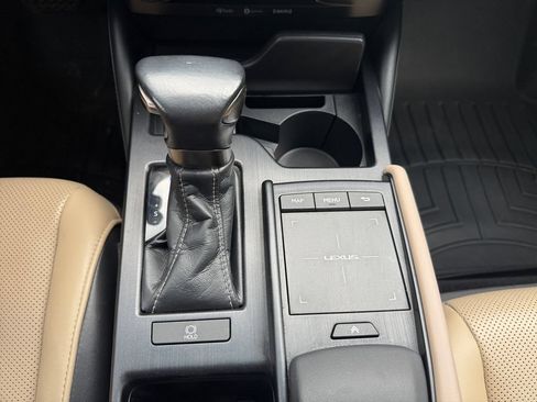 Used 2020 Lexus ES 350 w/ Premium Package FWD image 28