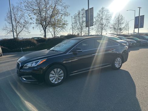 Used 2017 Hyundai Sonata SE image 5