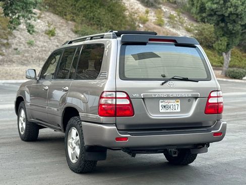 Used 2003 Toyota Land Cruiser image 20