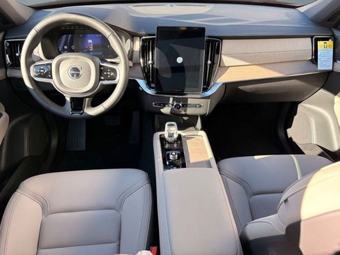 New 2026 Volvo XC90 B5 Core image 17