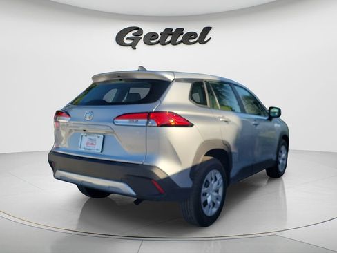 Used 2025 Toyota Corolla Cross L FWD image 5