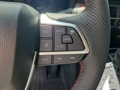 New 2026 Toyota Sienna XSE FWD image 22