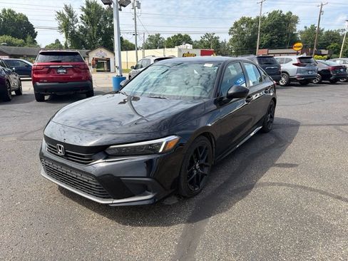 Used 2024 Honda Civic Sport image 3
