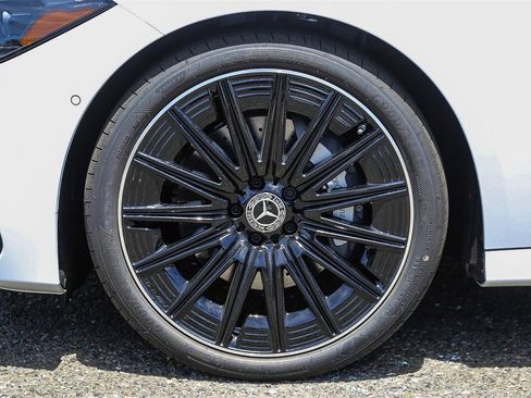 Used 2024 Mercedes-Benz CLE 300 4MATIC Coupe image 11