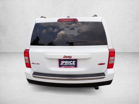 Used 2016 Jeep Patriot High Altitude AWD/4WD image 3