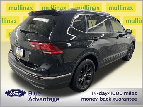 Used 2024 Volkswagen Tiguan SE image 3