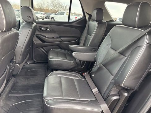 Used 2021 Chevrolet Traverse High Country image 30