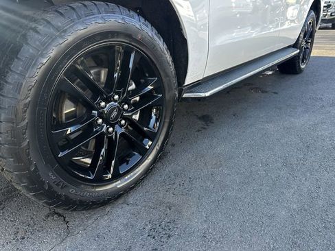 Certified 2022 Ford Expedition XLT image 12