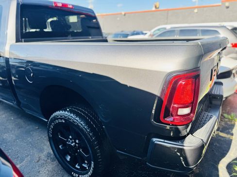 Used 2025 RAM 2500 Big Horn AWD/4WD image 10