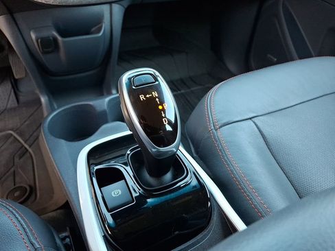 Used 2020 Chevrolet Bolt Premier w/ Infotainment Package image 14