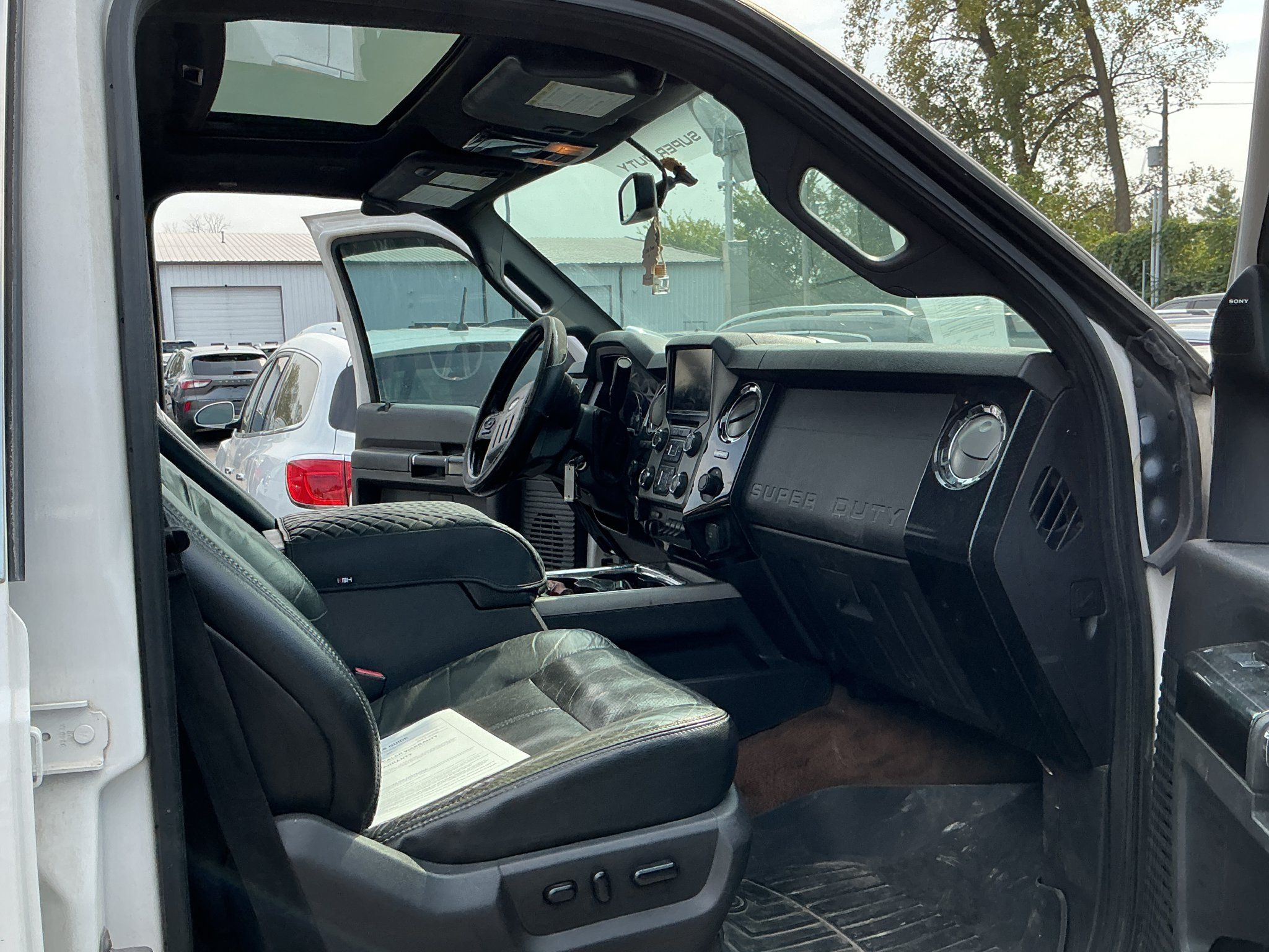 Used 2013 Ford F250 Lariat w/ Lariat Ultimate Pkg AWD/4WD image 5