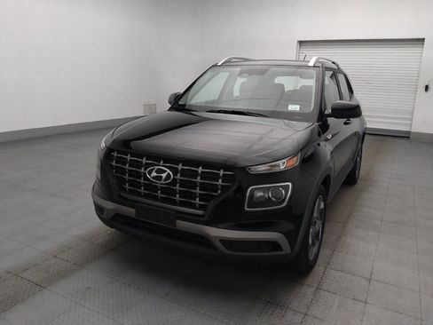 Used 2025 Hyundai Venue SEL FWD image 15