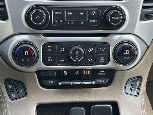 Used 2019 GMC Yukon XL SLT w/ Open Road Package RWD image 29