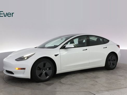 Used 2023 Tesla Model 3 Standard Range image 15