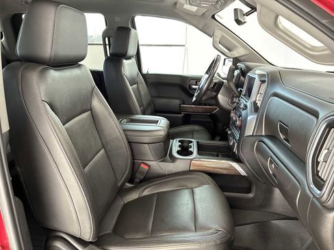 Used 2019 Chevrolet Silverado 1500 RST image 25