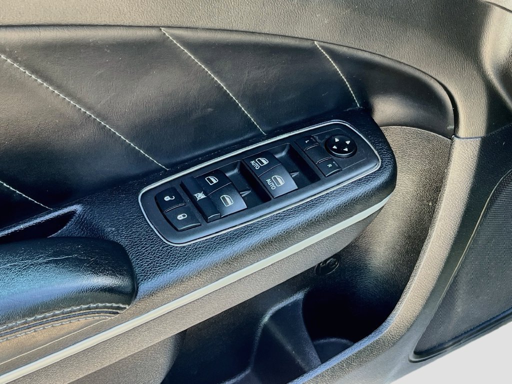 Used 2021 Dodge Charger Scat Pack w/ Dynamics Package RWD image 17