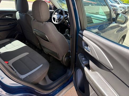 Used 2021 Chevrolet TrailBlazer LS AWD/4WD image 27