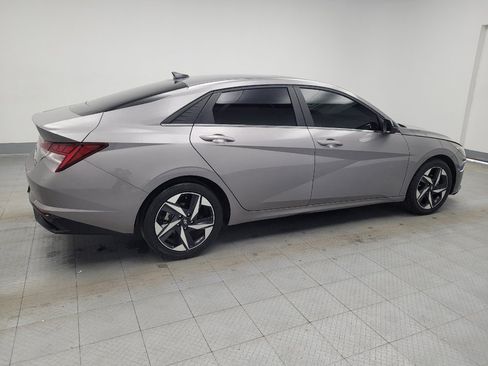 Used 2023 Hyundai Elantra Limited image 10
