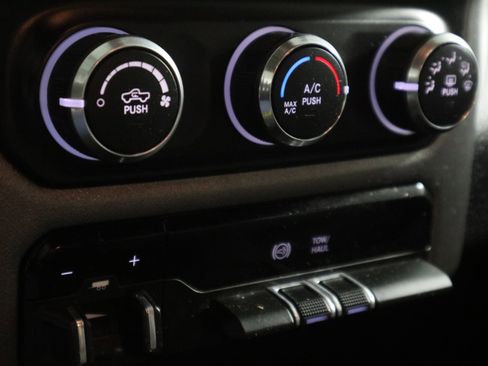 Used 2023 RAM 2500 Big Horn image 25