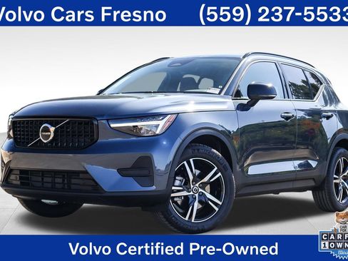 Used 2026 Volvo XC40 B5 Core AWD/4WD image 1
