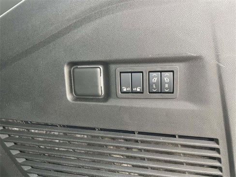 Certified 2024 Chevrolet Suburban RST w/ Luxury Package image 10