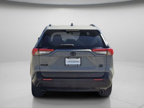 Used 2020 Toyota RAV4 LE w/ Carpet Mat Package image 21