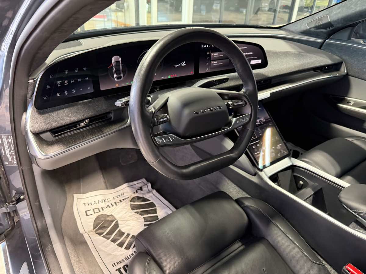 Used 2024 Lucid Air Touring AWD/4WD image 33
