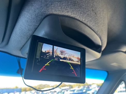 Used 2010 Freightliner Sprinter 2500 image 16