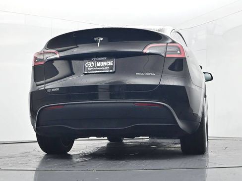 Used 2020 Tesla Model Y Long Range AWD/4WD image 36