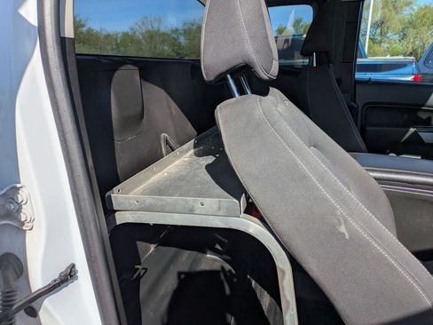 Used 2022 Chevrolet Colorado LT w/ Fleet Safety Package image 24