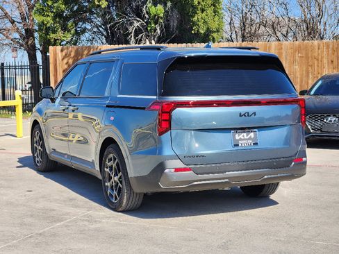 New 2026 Kia Carnival SX image 3